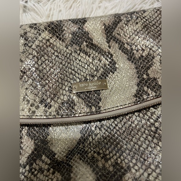 Kate Spade Snake Print Cobble Hill Little Minka
Crossbody Shoulder Bag - Picture 3 of 13